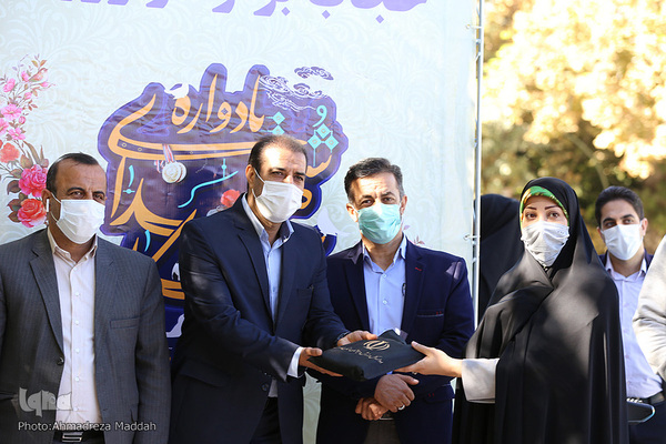 تجلیل از خانواده شاهد و ایثارگر ورزشکار و تقدیر از حجاب برتر در ورزش بانوان فارس‎‎