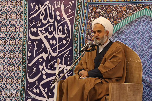 قرائت دعای ندبه در بنای مقدس مهدیه بزرگ شیراز‎‎