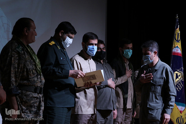 همایش لباس خاکی ها‎‎ - شیراز