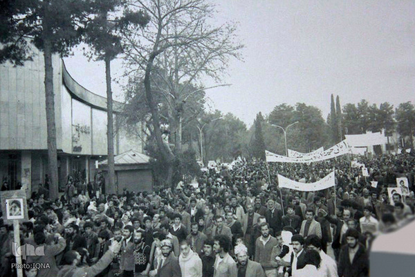 حال و هوای روزهای انقلاب در شیراز