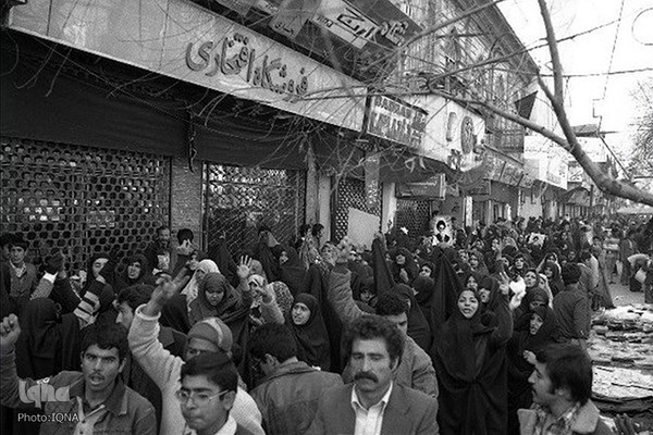 حال و هوای روزهای انقلاب در شیراز