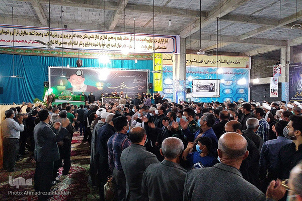 مراسم استقبال مردم نی ریز از پیکر امام جمعه شهر خود‎‎