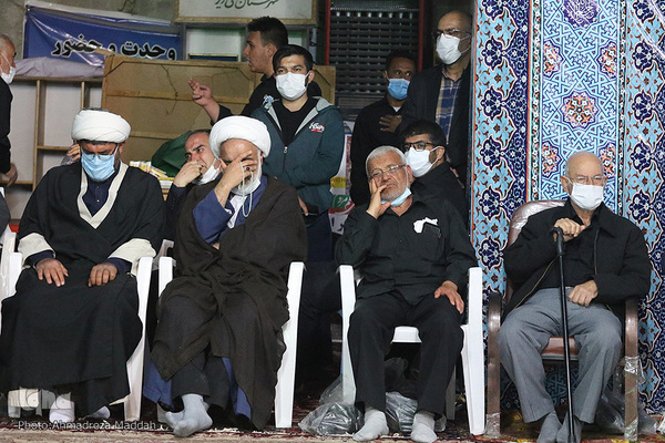 وداع مردم نی ریز با پیکر آیت الله «سیدمحمد فقیه»