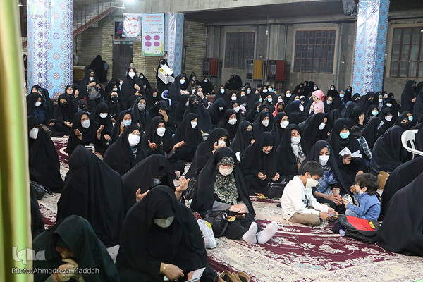 وداع مردم نی ریز با پیکر آیت الله «سیدمحمد فقیه»