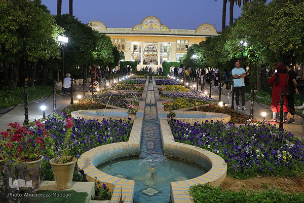 نارنجستان قوام‎‎