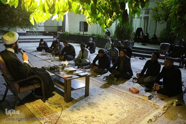 قرار بندگی؛ احیای شب ۲۳ رمضان در جهاد دانشگاهی فارس