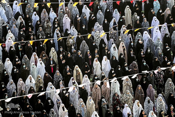 اقامه نماز عید سعید فطردر حرم شاهچراغ(ع)