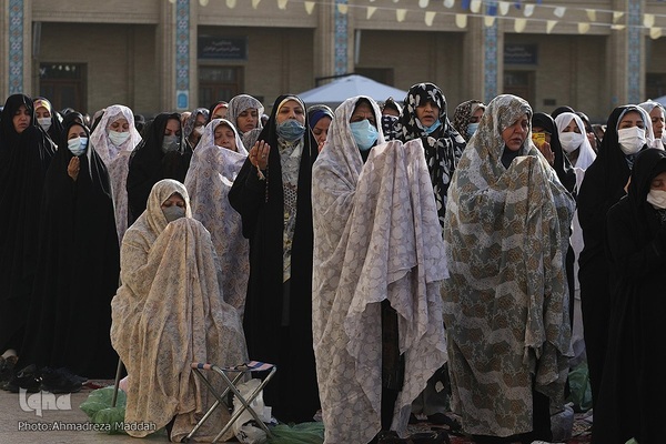 اقامه نماز عید سعید فطردر حرم شاهچراغ(ع)