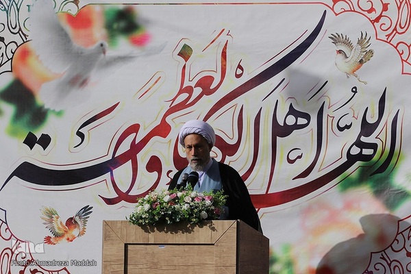 اقامه نماز عید سعید فطردر حرم شاهچراغ(ع)