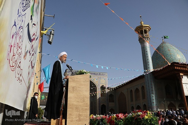 اقامه نماز عید سعید فطردر حرم شاهچراغ(ع)