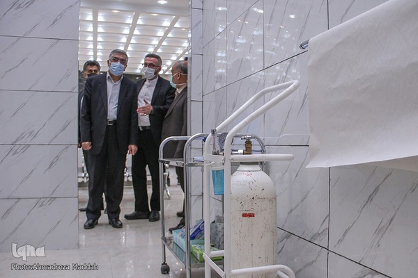 بازدید رئیس جهاددانشگاهی کشور از مرکز استقرار مراکز درمان ناباروری و سرطان