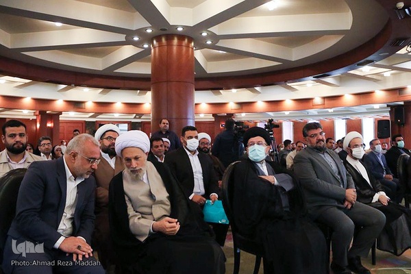 مراسم افتتاحیه هشتمین دوره مسابقات سراسری قرآن کارکنان و خانواده‌های قوه قضائیه در شیراز‎‎