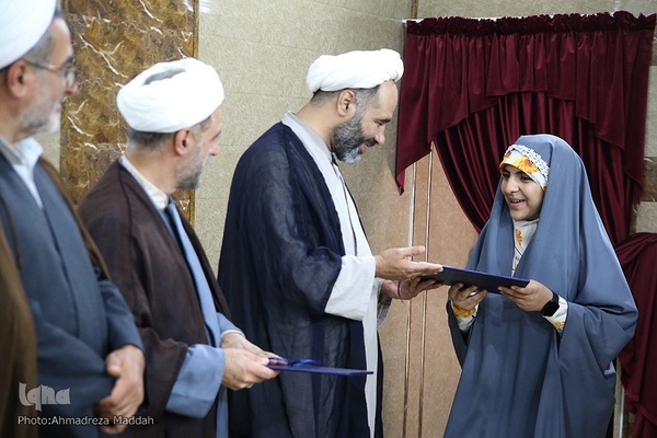 آئین اختتامیه هجدهمین دوره مسابقات سراسری حفظ قرآن مؤسسه قرآنی بیت‌الاحزان حضرت زهرا(س)