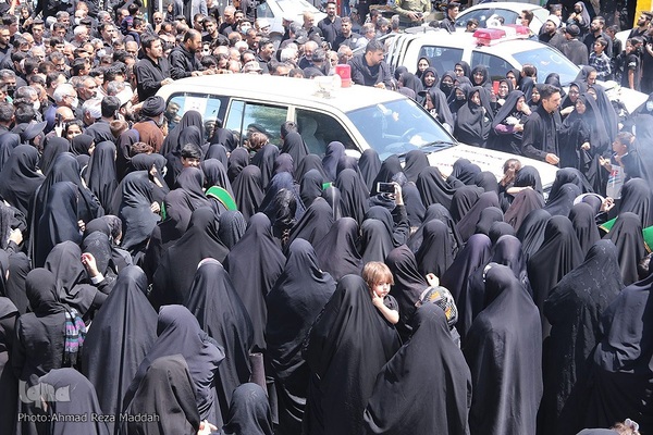 آئین وداع با پیکر شهید عبدالله اسکندری در شهرستان خرامه