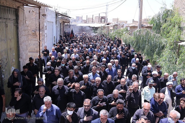 آئین وداع با پیکر شهید عبدالله اسکندری در شهرستان خرامه