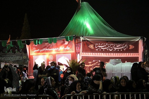 حسینیه ایران؛ مراسم عزاداری شب عاشورای حسینی در سیدعلاءالدین حسین(ع)‎‎