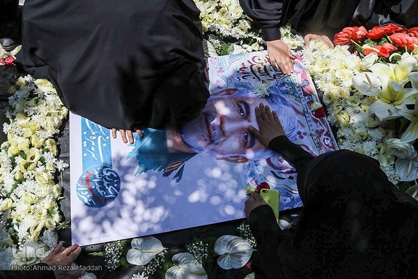 مراسم خاکسپاری پیکر مطهر سردار شهید حاج عبدالله اسکندری در شیراز‎‎