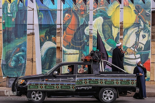 دسته عزاداری طلاب و روحانيون شیرازی در سومين روز شهادت امام حسین(ع)