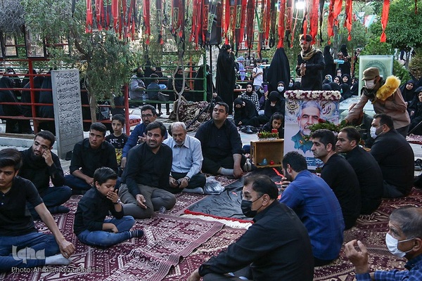 ویژه برنامه «سِرّ سَر» در گلزار شهدای شیراز‎‎