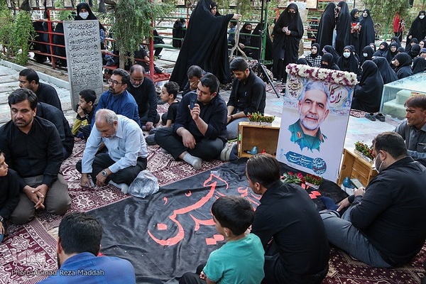 ویژه برنامه «سِرّ سَر» در گلزار شهدای شیراز‎‎