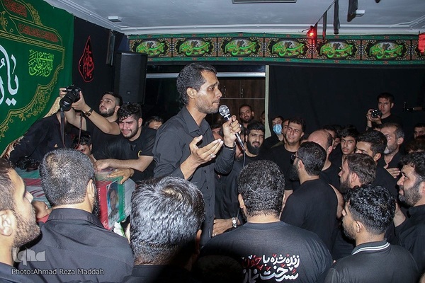 مراسم وداع با پیکر پاسدار شهید محمد اسلامی و بسیجی شهید سجادی‌زاده در شیراز