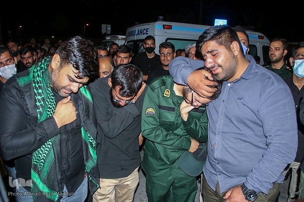 مراسم وداع با پیکر پاسدار شهید محمد اسلامی و بسیجی شهید سجادی‌زاده در شیراز