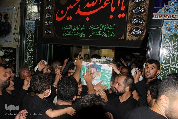 مراسم وداع با پیکر پاسدار شهید محمد اسلامی و بسیجی شهید سجادی‌زاده در شیراز