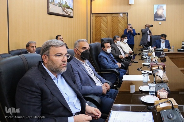 رونمایی از پوستر های فعالیت قرآنی در فارس‎‎