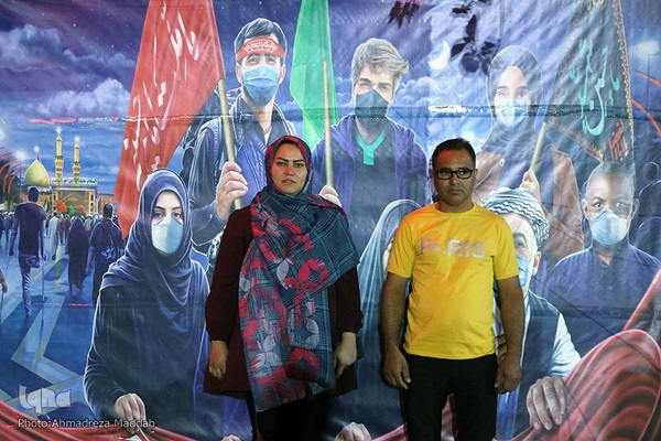 جاماندگان اربعین حسینی در حرم حضرت شاهچراغ‌(ع)