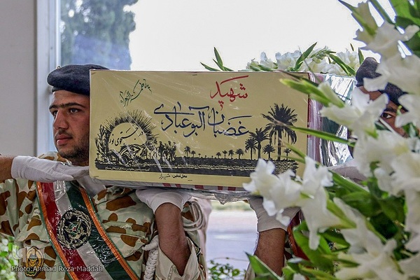 استقبال از پیکر ۳ شهید تازه تفحص شده دفاع مقدس در شیراز‎‎