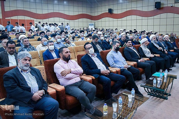 همایش یاوران وقف در استان فارس