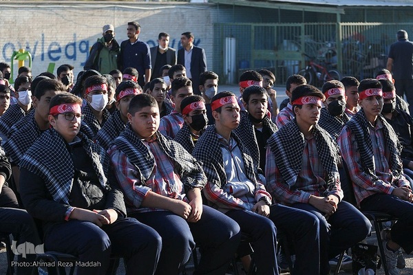 مراسم گلباران کلاس درس دانش‌آموز شهید محمدرضا کشاورز با حضور وزیر آموزش پرورش