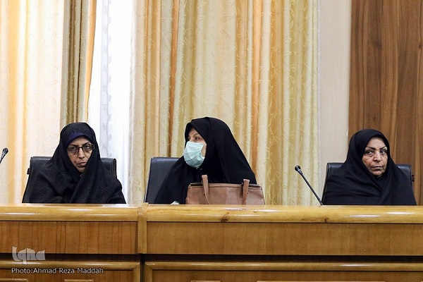 نشست جامعه قرآنی استان فارس با رئیس سازمان تبلیغات اسلامی کشور