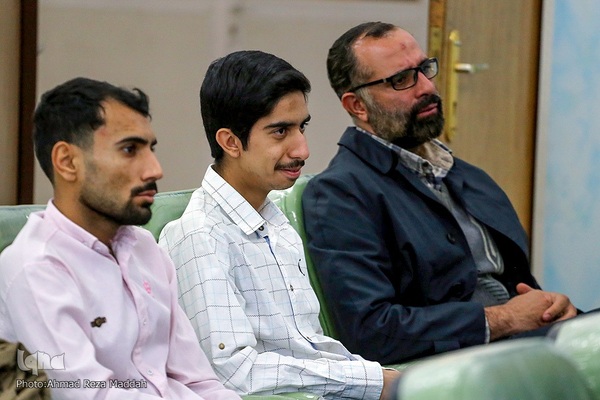 بزرگداشت هفته قرآن و دانشگاه در دانشکده علوم قرآنی شیراز