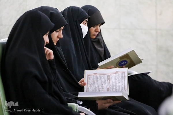 بزرگداشت هفته قرآن و دانشگاه در دانشکده علوم قرآنی شیراز