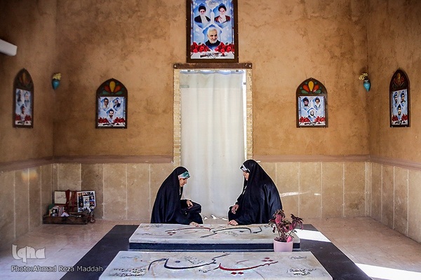 بزرگداشت هفته قرآن و دانشگاه در دانشکده علوم قرآنی شیراز