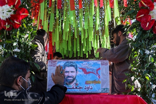 تشییع پیکر شهید داوود جعفری در شیراز
