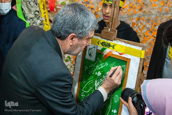 زنگ انقلاب در شیراز