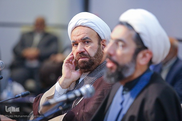 دومین روز نشست اندیشمندان و استادان درس انقلاب اسلامی