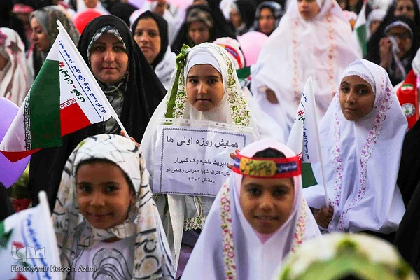 روزه اولی‎ها در حرم شاهچراغ