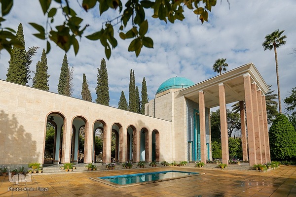 اول اردیبهشت روز سعدی شیرازی‎‎