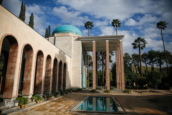 اول اردیبهشت روز سعدی شیرازی‎‎