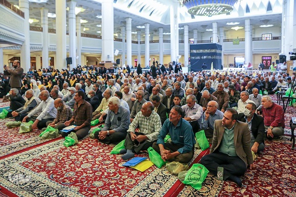 همایش بزرگ زائرین حج تمتع استان فارس