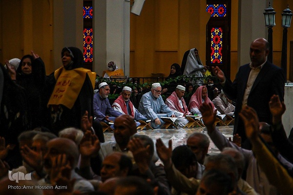 همایش بزرگ زائرین حج تمتع استان فارس