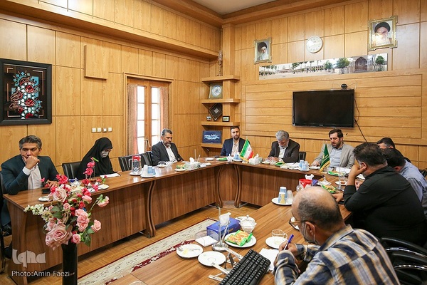 نشست خبری سوگواره ملی هنری ادبی شاهچراغ (ع)