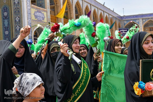 شادپیمایی دختران در شیراز