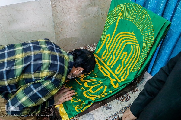 کاروان زیر سایه خورشید در بازار وکیل شیراز