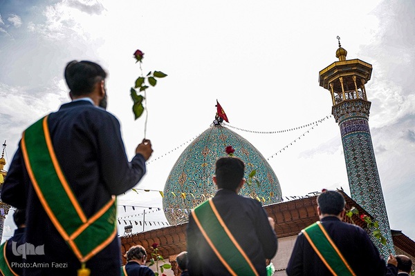 گلباران حرم مطهر حضرت شاهچراغ (ع)‎‎