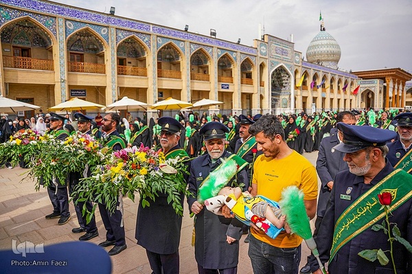 گلباران حرم مطهر حضرت شاهچراغ (ع)‎‎