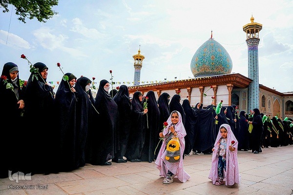 گلباران حرم مطهر حضرت شاهچراغ (ع)‎‎